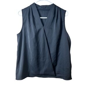 Women’s Black Draped V Neck Pleated Sleeveless Basic Blouse Size Medium Office